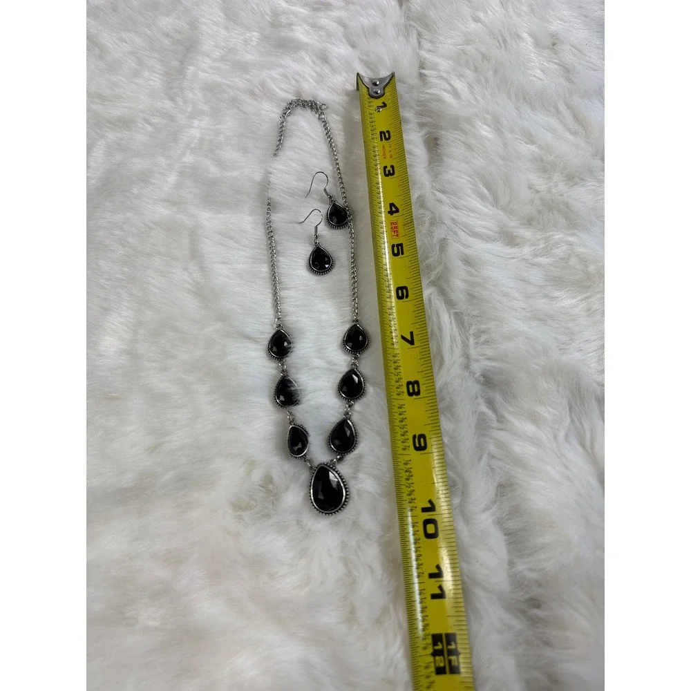 Black Teardrop Crystal Necklace and Earring‎ Set Silver Tone Bib Statement